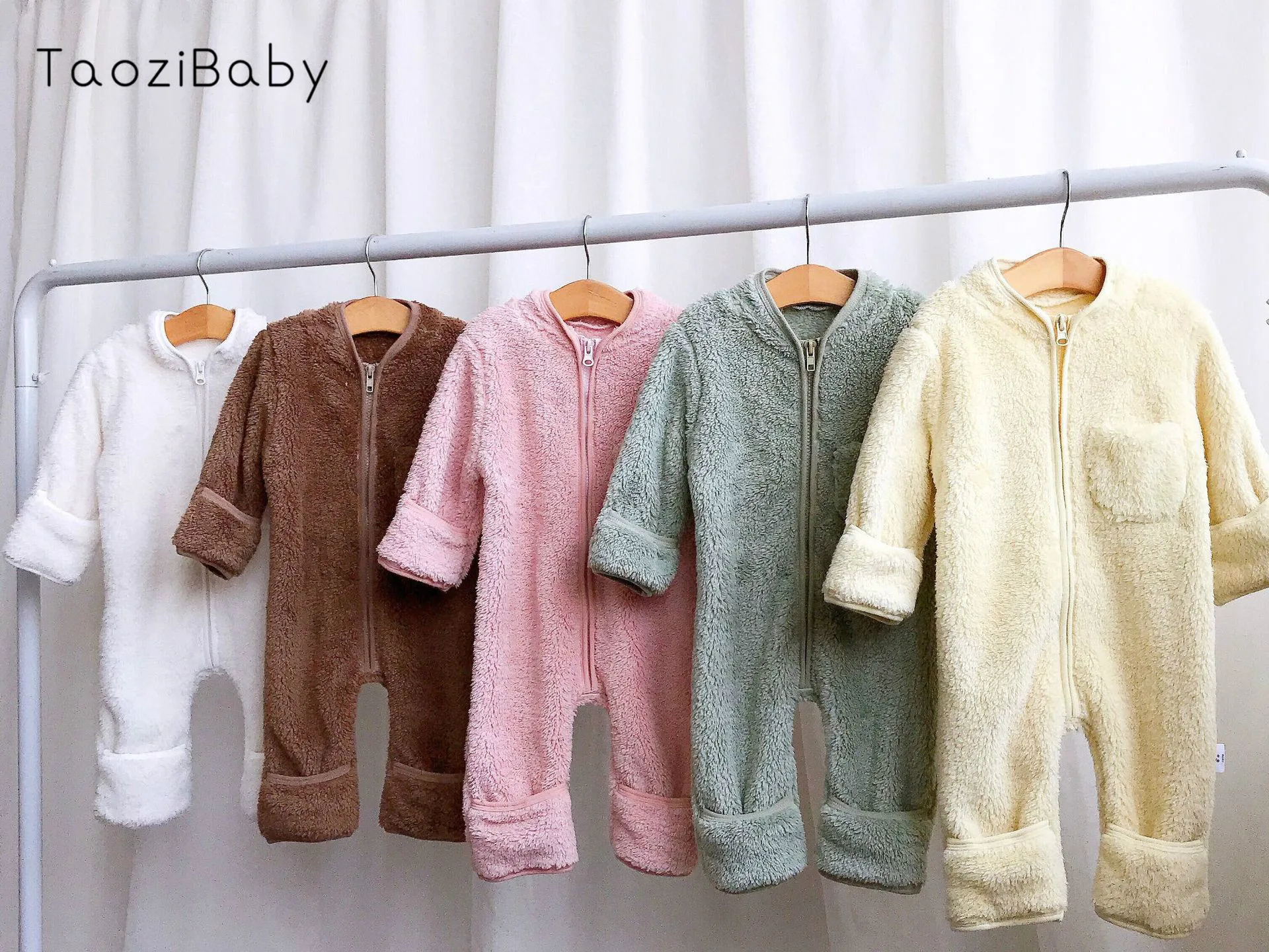 

2019 Autumn And Winter New Boy And Girl Baby Parent-child Baby Plush Velvet Warm Zipper Jacket Siamese Clothing Romper