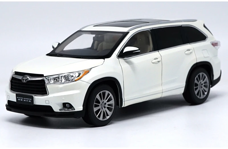 1:18 TOYOTA HIGHLAND литая под давлением Модель автомобиля игрушки Металлическая Модель автомобиля оригинальная коробка
