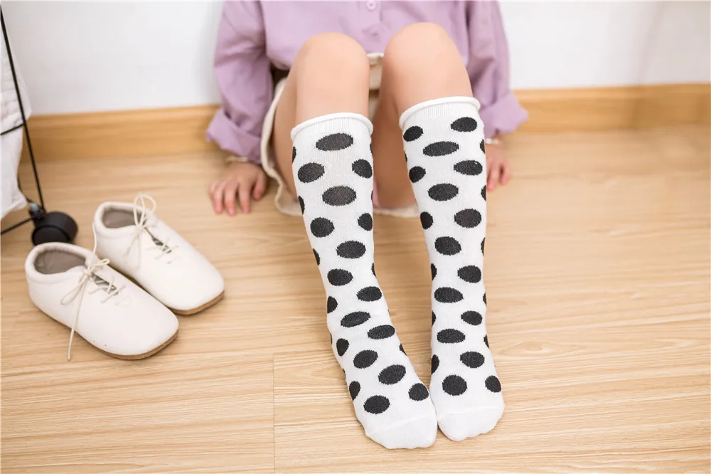 Носки для детей от 2 до 8 лет Гольфы длиной 30 см Детские теплые однотонные хлопковые носки унисекс в полоску и горошек для малышей
