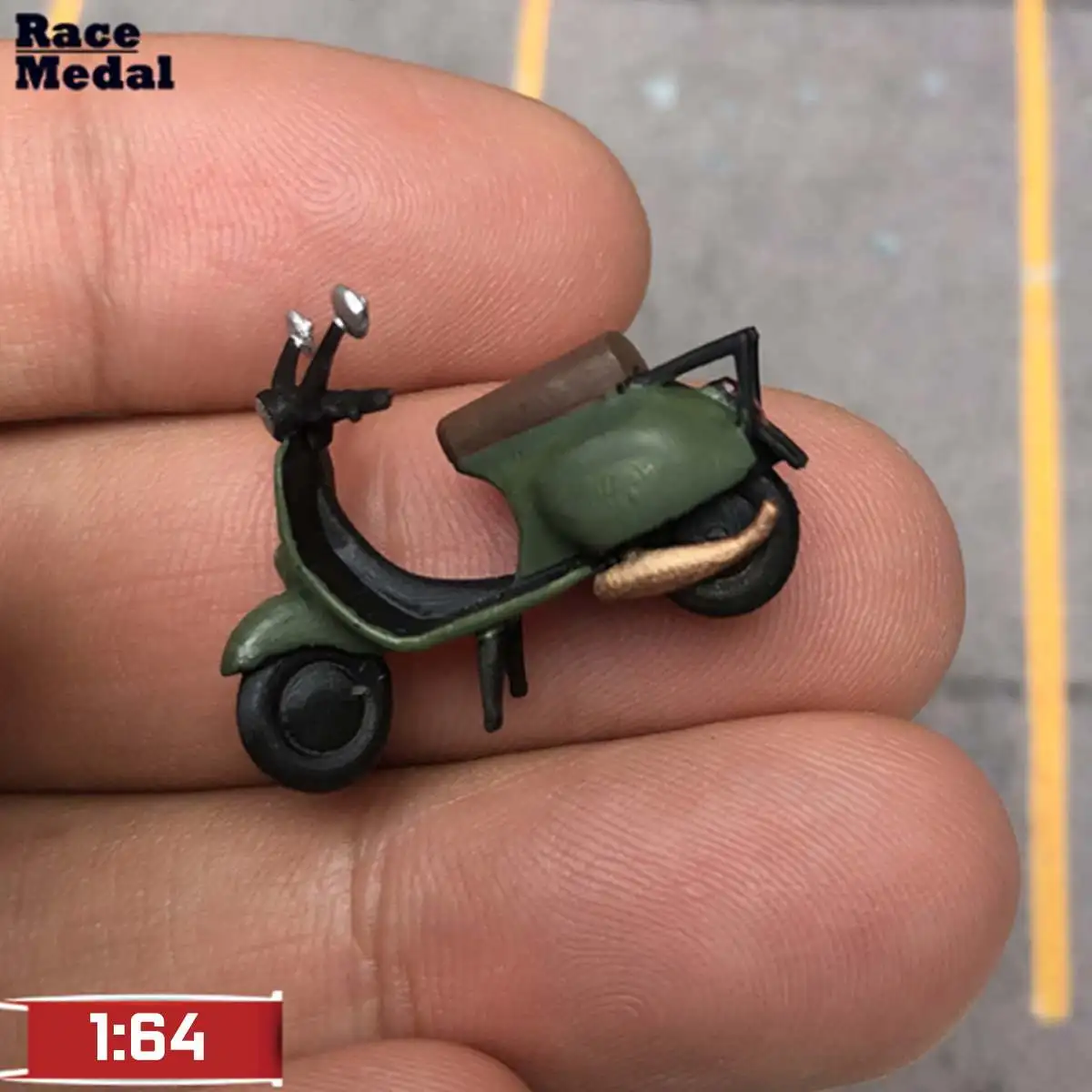 Green 1: 64 весы 10 цветов Рисунок модель мотоцикла человек модели сценариев сцена для медаль для гонок спичечный коробок - Цвет: Green