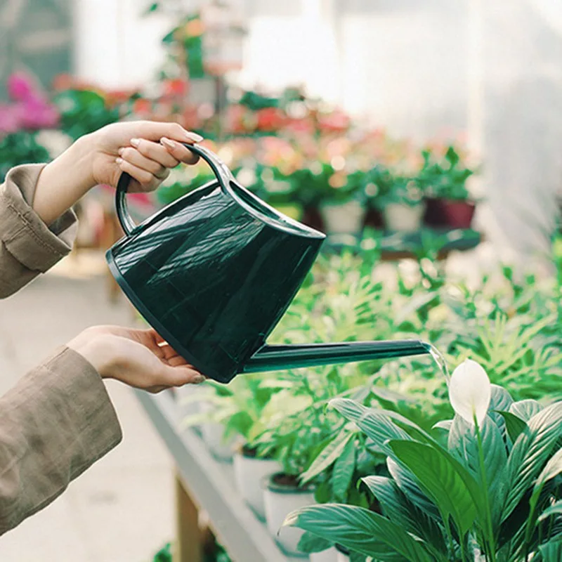 

Plastic Long Mouth Watering Pot Green Plant Watering Can Garden Plant Flower Watering Kettle 3 Colors Watering Gardening Tools
