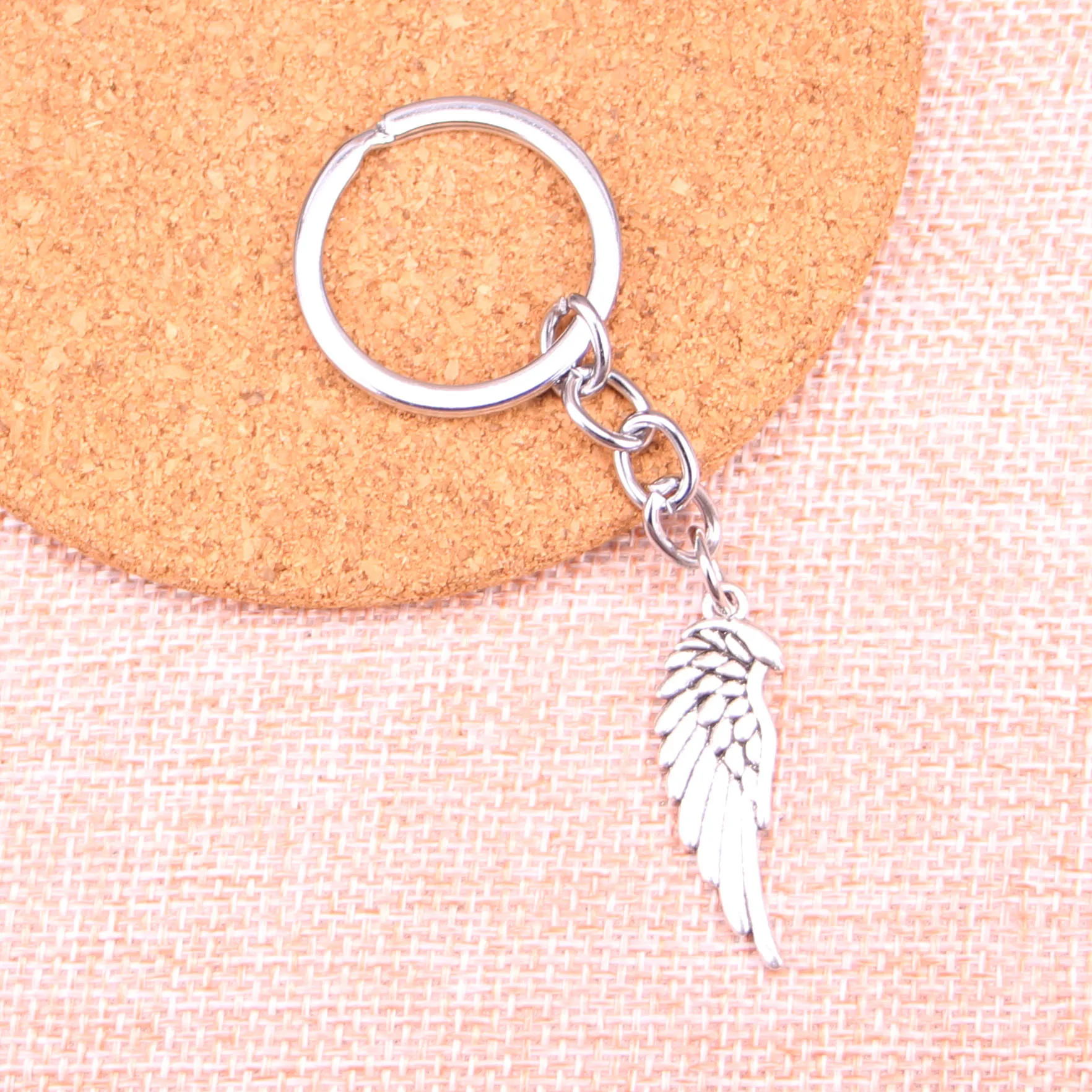 20pcs double sided angel wings Keychain 33*12mm Pendants Car Key Chain Ring Holder Keyring Souvenir Jewelry Gift | Украшения и