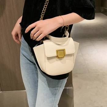 

Shoulder bags for women 2020 new trend with crossbody chains strap leather fashion vintage pu leather luxury designer handbags