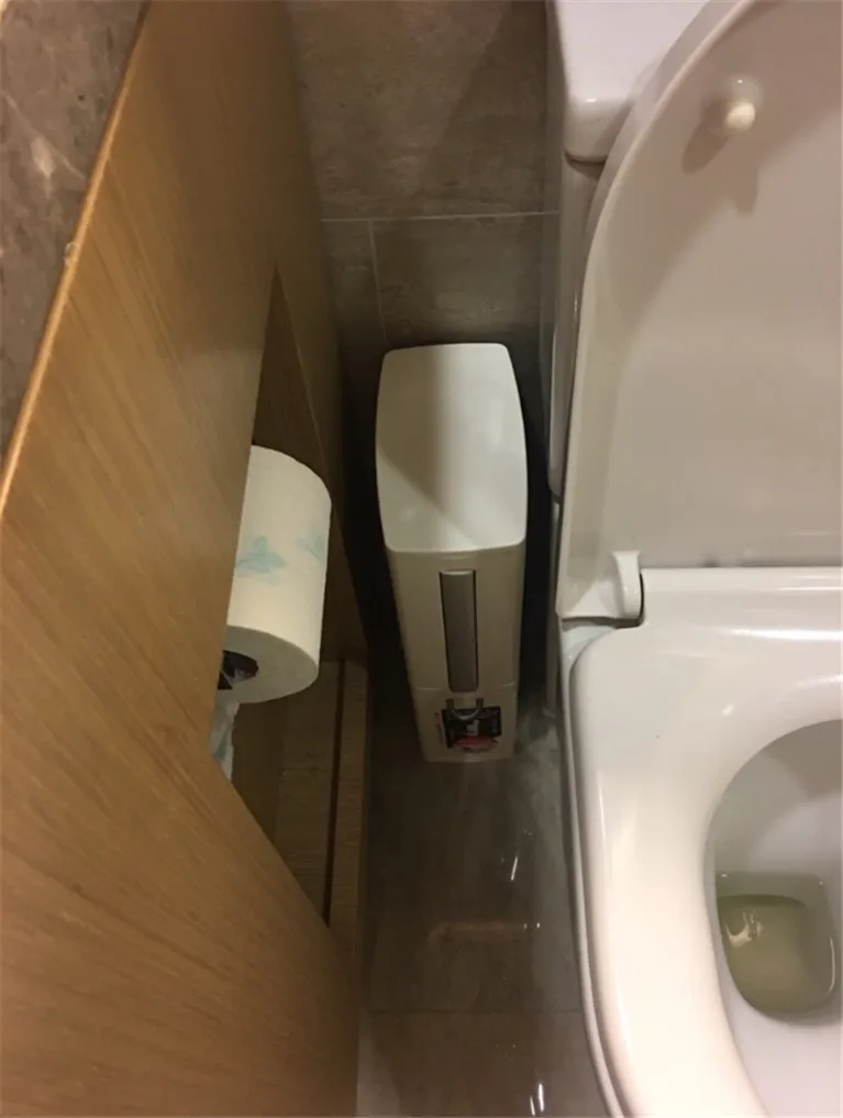 ]RL`1IAO9L@}0O{V74NKUGO