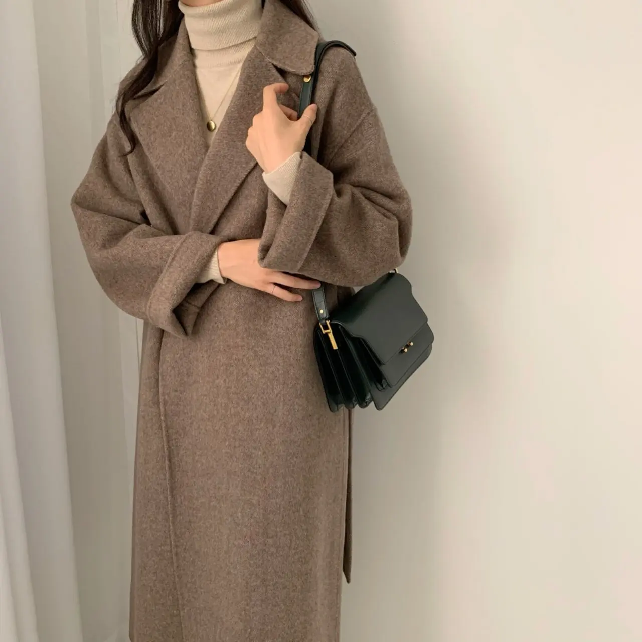 Новинка, зимнее шикарное шерстяное пальто в Корейском стиле, уличное пальто с отворотом, однотонное пальто для женщин, Повседневная модная женская одежда