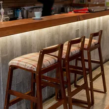 Барные стулья в стиле ретро из цельного дерева, креативные высокие скамейки, моющиеся тканевые Чехлы, стул в стиле минимализм для семьи, бизнес-бар, кафе, отель