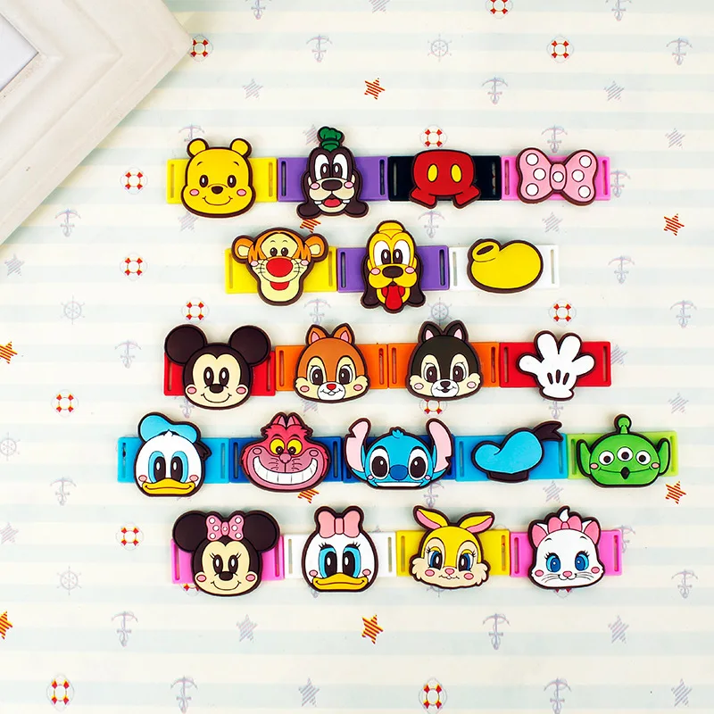 Рисунок 2 - Аксессуары для обуви из ПВХ с Диснеем