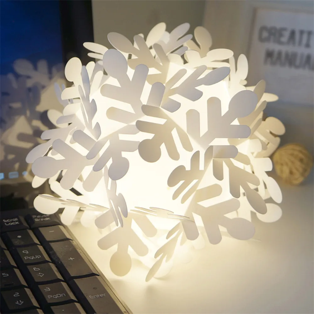

1pcs 6 Colors Plastic Flashing Beautiful Snowflake Design Puzzles Toy For Child Grownups Puzzles Educational Toy DIY Christmas