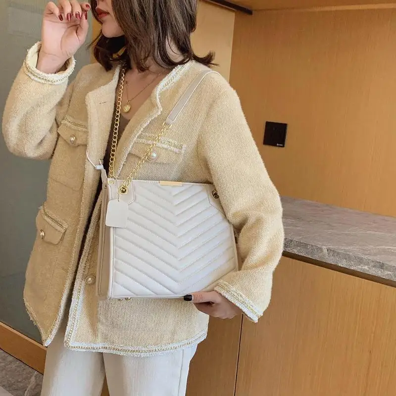 

Casual Messenger Bag Good Material Flexibility Women Noble Temperament Classic Leather Shoulder Crossbody Shopping Handbag