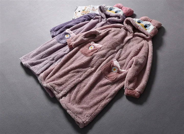

A Generation of 19 New Style Sweet Cartoon Theme Warm Hooded Flannel Tracksuit Robe Autumn And Winter Entity