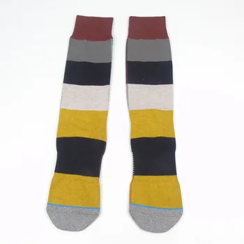 

Towel Bottom Casual Sports Socks Comfortable Boneless Seam Men's Crew Meias Colored Pitch Skateboard Hip hop Socks 008Y16