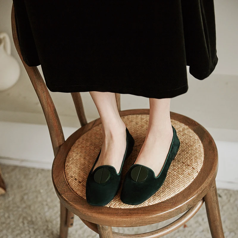 Удобная женская обувь из коровьей кожи с круглым носком на низком каблуке; Высококачественная женская повседневная обувь; обувь для девочек; Цвет зеленый, бежевый