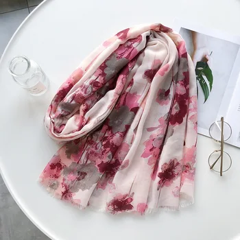 

New style cotton Print Fashion Shawl autumn and winter Women cotton material Flower silk scarf lady matching Beach quality scarf