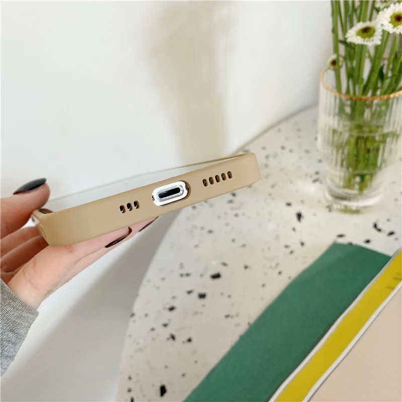 Eco-Friendly Shockproof Cork and Wood Phone Case - Solid Natural Design