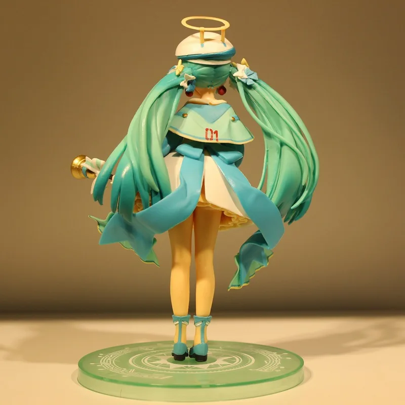 

Miku Hatsune Miku New Winter Hatsune East Service Len Model Boxed Garage Kit