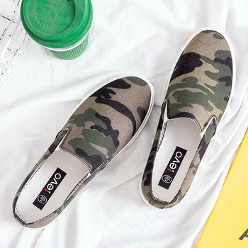 

2020 Canvas Driving Shoes Men Camouflage army green Vulcanized Canvas Shoes Men Designer Sneakers Fashion Men slip ons 2h28