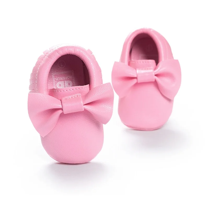 Мокасины с бахромой для малышей, для девочек, искусственная кожа, бант, весна-осень, обувь для новорожденных, мягкая кожа, удобная детская обувь - Цвет: light pink
