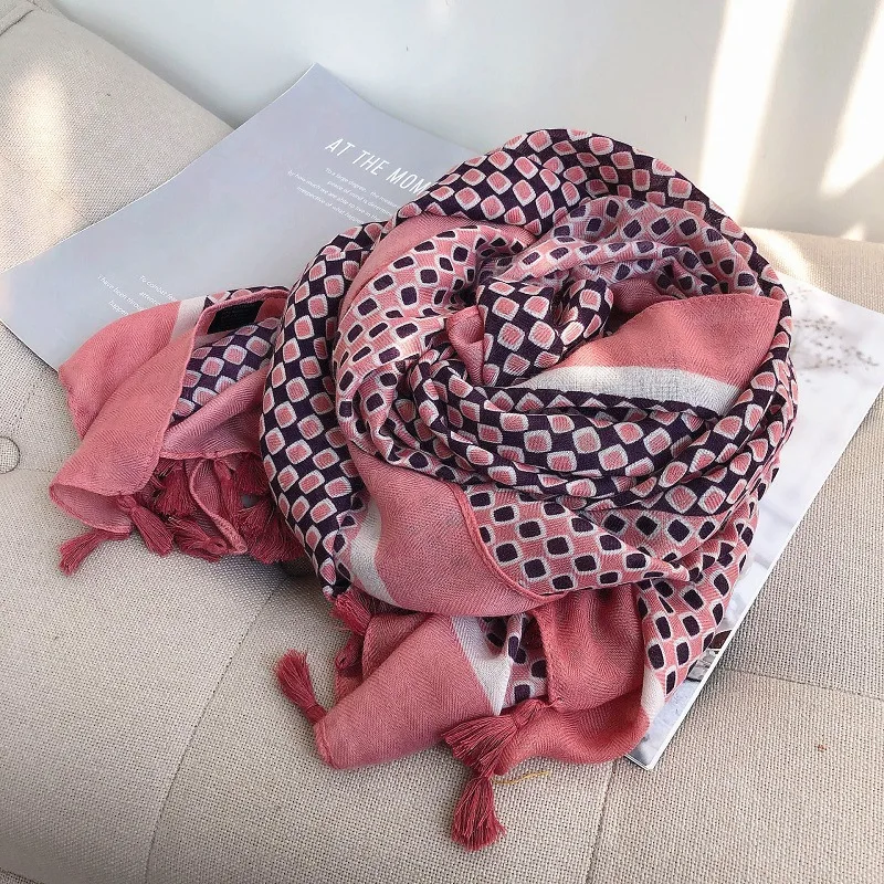 

Autumn Winter Fashion Polka Plaid Tassel Viscose Shawl Scarf Lady High Quality Wrap Foulards Pashmina Stole Muslim Hijabs Snood