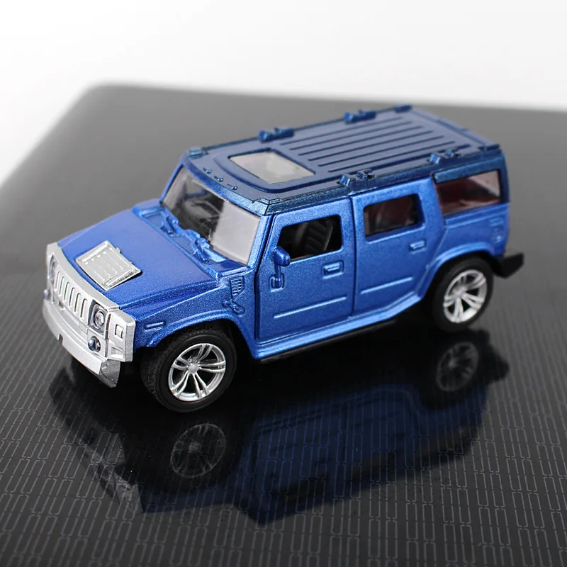 Hummer SUV Blue