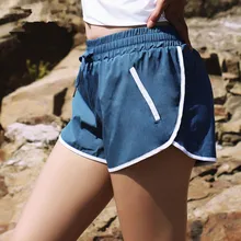 CretKoav Светоотражающие ночные шорты для бега для женщины спортивные шорты с карманами на молнии шорты для йоги поддельные двухсекционные фитнес быстросохнущие шорты