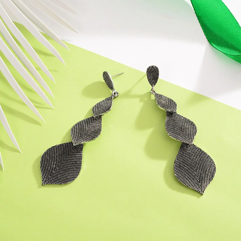 MAIKALE Hot Sale Alloy Leaf-Shaped Long Drop Earrings BlACK Color Simple Tandem Fashion Korean Earrings For Women To Friend Gift