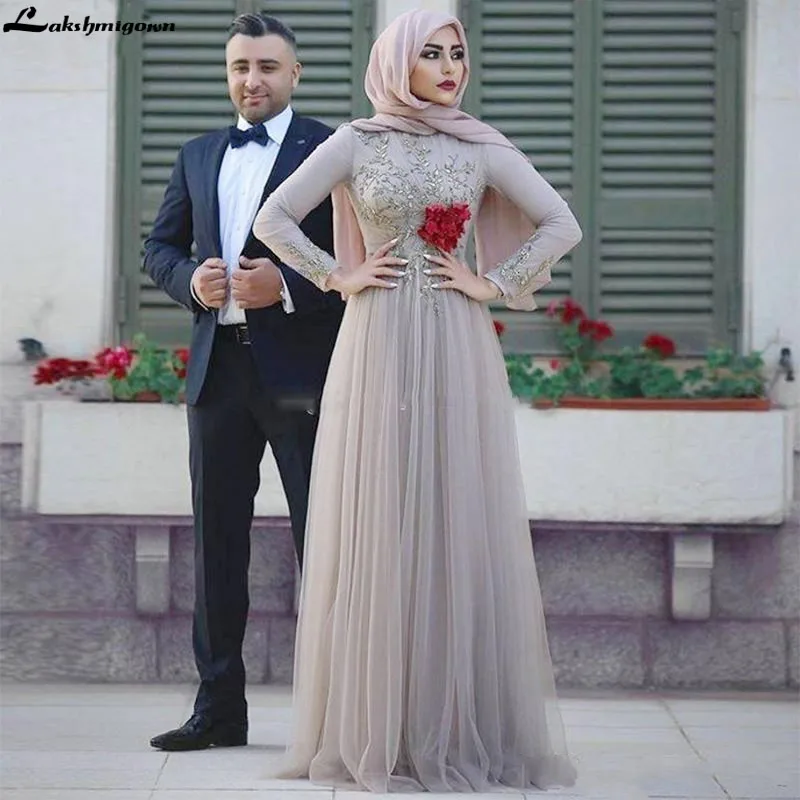 

Elegant Muslim Evening Dresses 2019 Grey Appliques Chiffon Prom Gown Floor Length Evening Wear with Sleeve