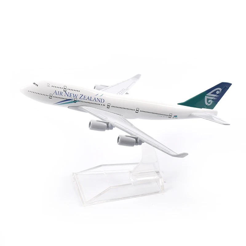 B747
