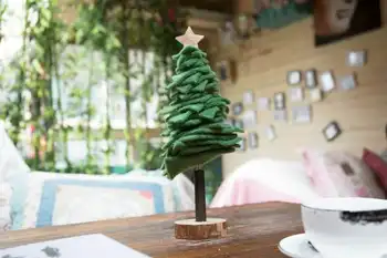 

Cute Christmas Decorative Tree With Simulation Round Wooden Base Home Restaurant Decoration LAD-sale