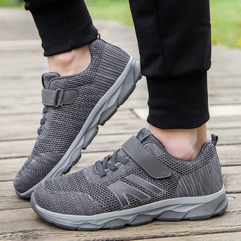

Brand 2020 Mesh Men Casual Shoes Breathable Comfortable Lightweight Lace-up Footwear Walking Sneakers Male Running Shoes 35-44