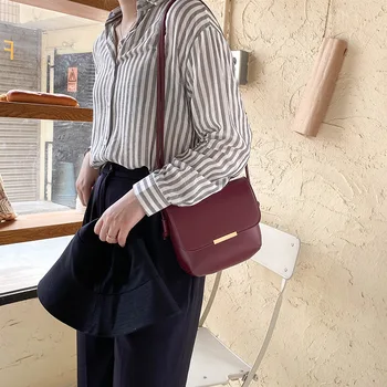 

2020 New Bag Handbags Fashion Clamshell Small Square Bag PU Retro One-shoulder Diagonal Bag Trendy Small Bag ladies bag set
