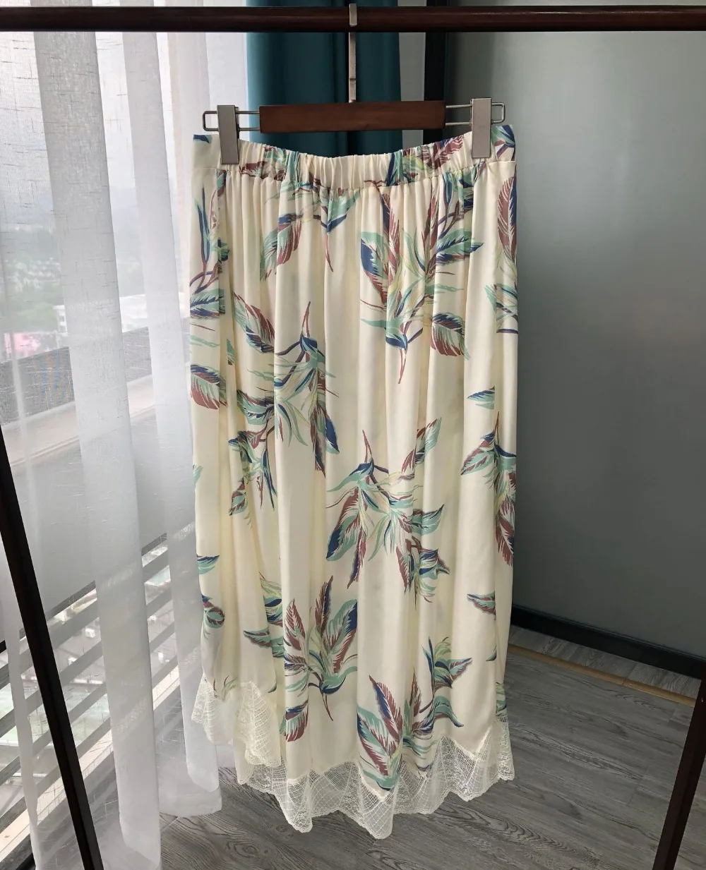 12012929166_1195770293