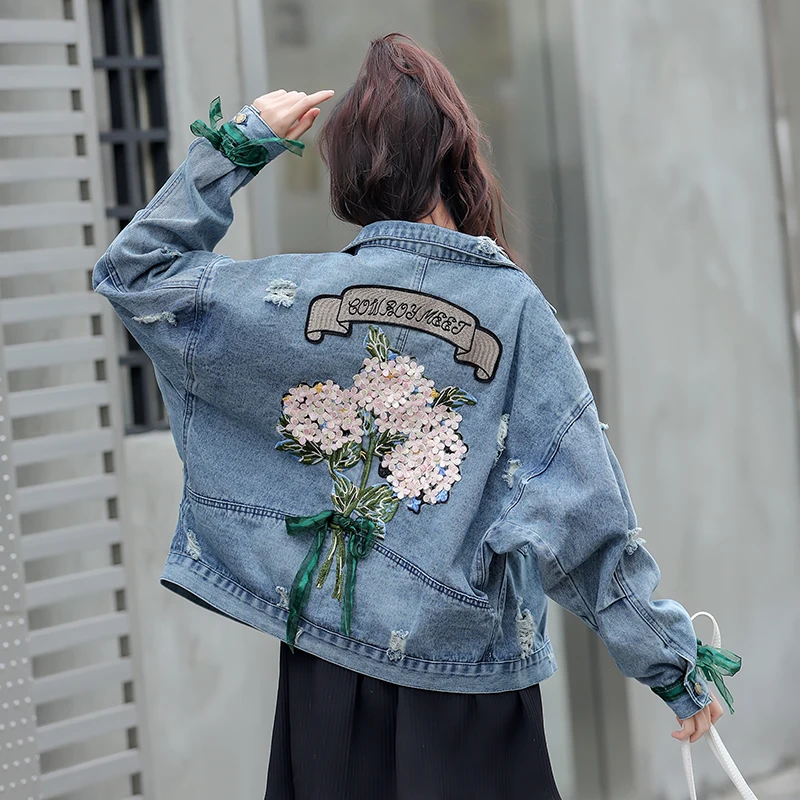 

Women Floral Embroidery Denim Jacket Long Sleeve Oversize Boyfriend Distressed Denim Jacket For Women Casual Loose Jeans Coats