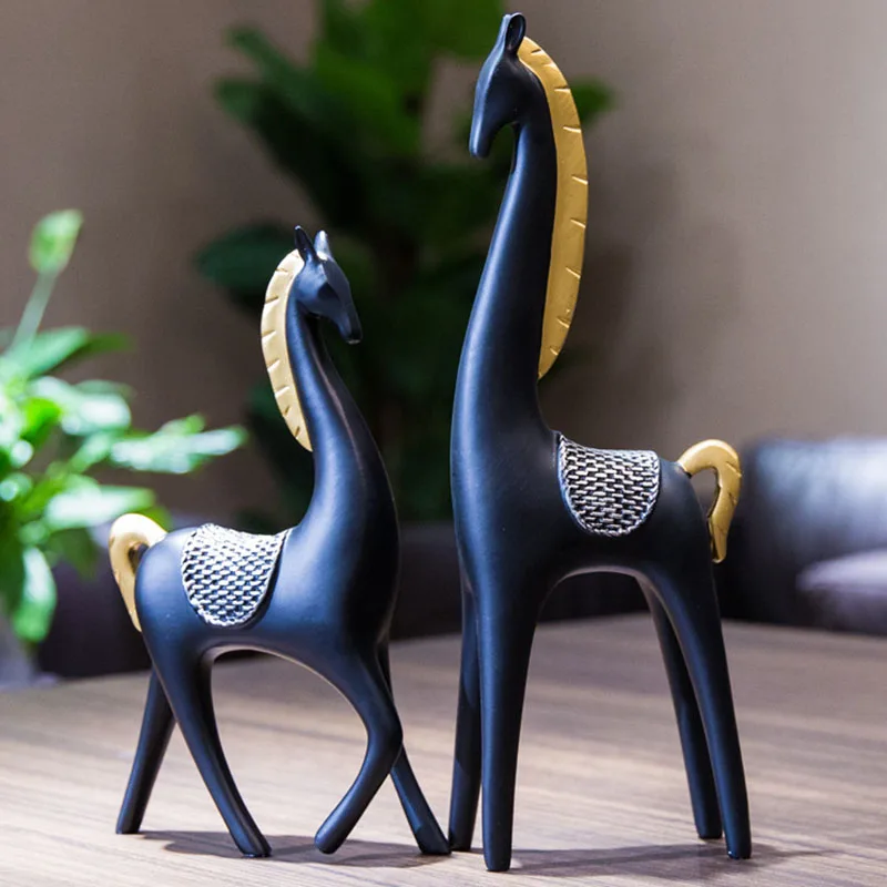 Strongwell European Animal Sculpture Modern Minimalist Black Couple Horse Ornaments Resin Art Crafts Home Decoration Gift Strongwell European Animal Sculpture Modern Minimalist Black Couple Horse Ornaments Resin Art Crafts Home Decoration Gift