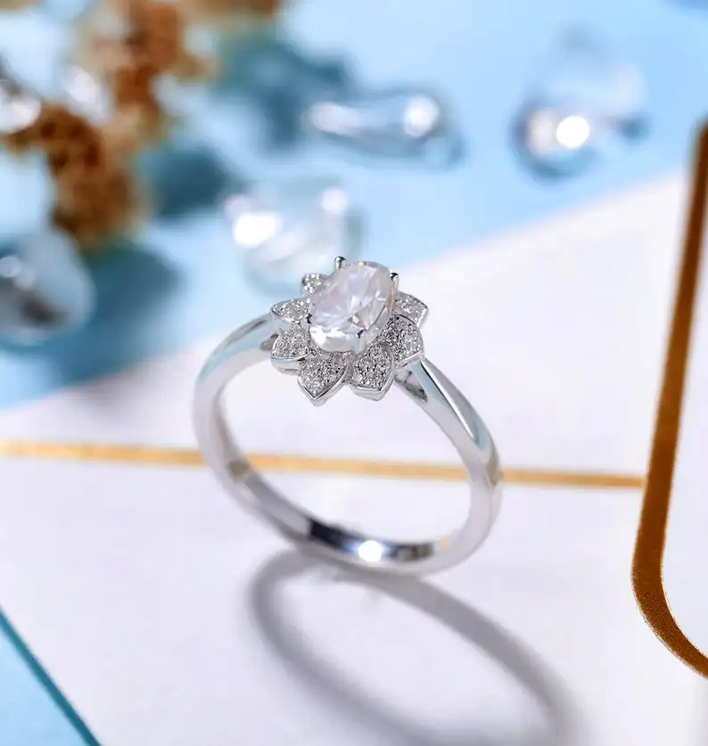 18k Белый Золотой центр 1ct 5*7 мм овальный вырез Moissanite Лотос образное обручальное