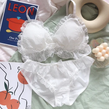 

Young Girl White Sexy Lace Chiffon Embroidery Bra & Panties Set Japanese Style Retro Sweet Lolita Intimate Underwear Suit