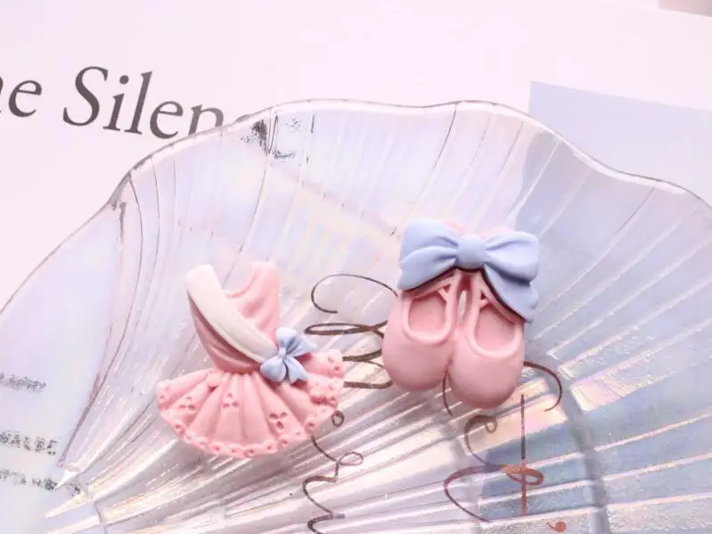 Kawaii Resin New Ballet Shoes/ Dance dress Miniature Art Flatback Cabochon DIY Hair Clip/Craft Decoration