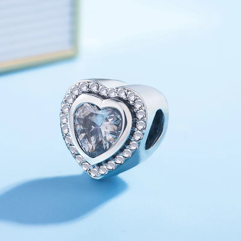 

Free Shipping Authentic 925 Sterling Silver Sparkling Love Heart Charms Fit Original Pandora Bracelet For Women DIY Jewelry Bead