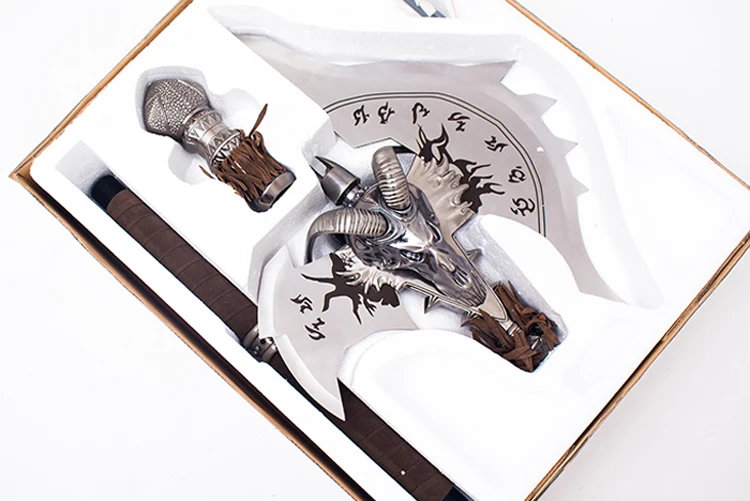 Cos WOW Game Props 1:1 forging Family ornaments can be hung on the wall Total weight 6kg Stainless steel material not sharp