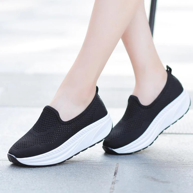 Best Buy Autumn New Fashion Woman Sport Shoes Hot Femal Casual Sneakers Plus Size 36-44 oo3KMVjrBoQ