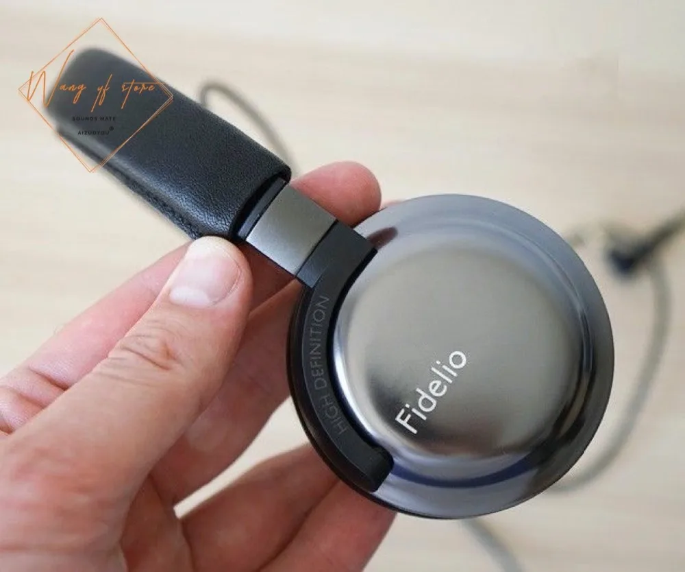 Philips Fidelio F1 2