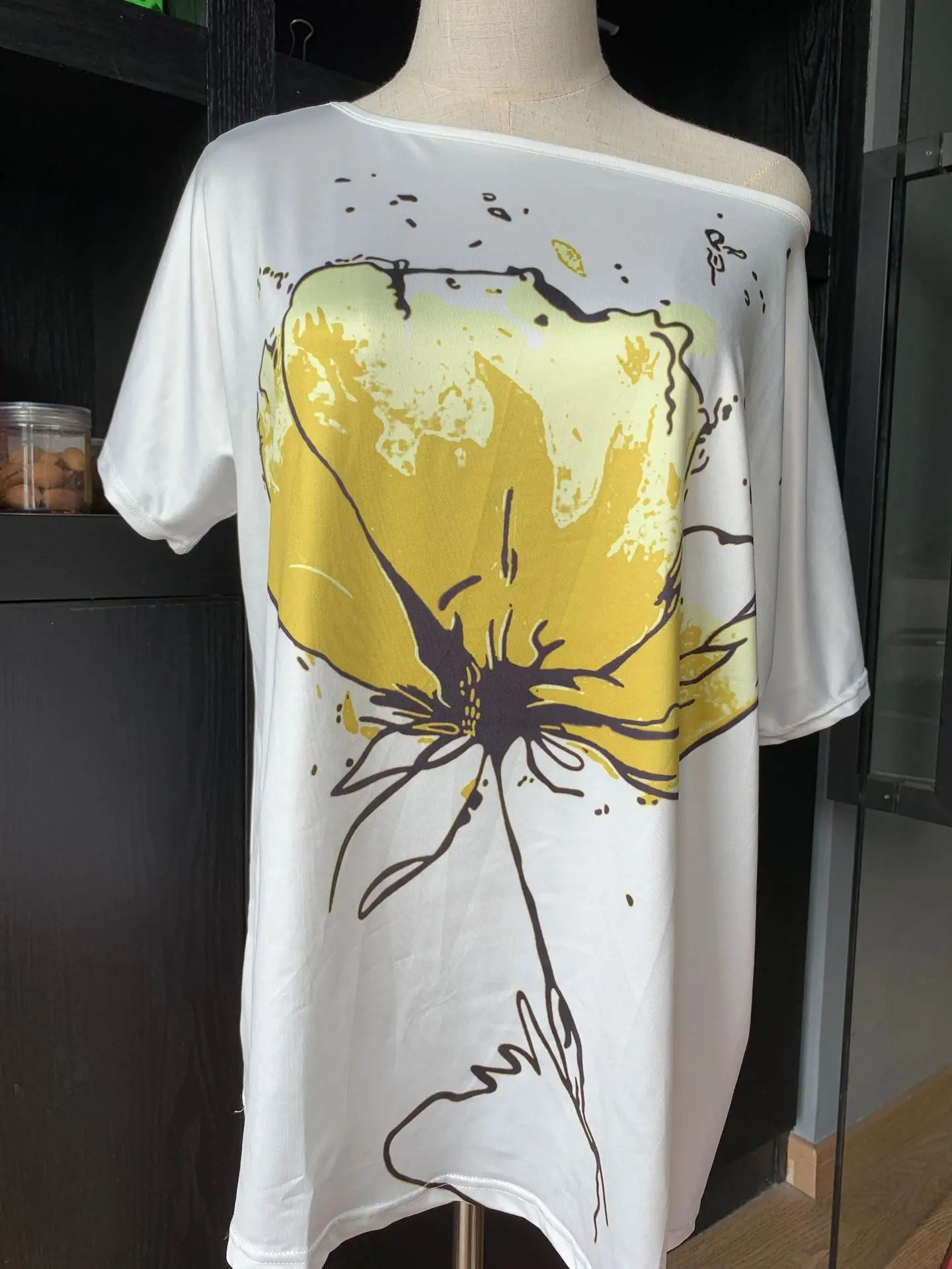Женская футболка с коротким рукавом, повседневный цветочный принт, свободный женский топ, футболка, Европа и Америка, модный принт, футболка с коротким рукавом