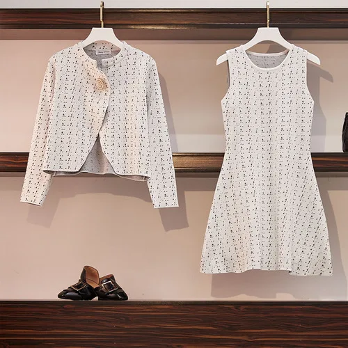 

Autumn Winter Women Beading Brooch Knitted Cardigan Jacket Coat Two Piece + Sleeveless Tank Knitted Sweater Dress Suit Set Dr778