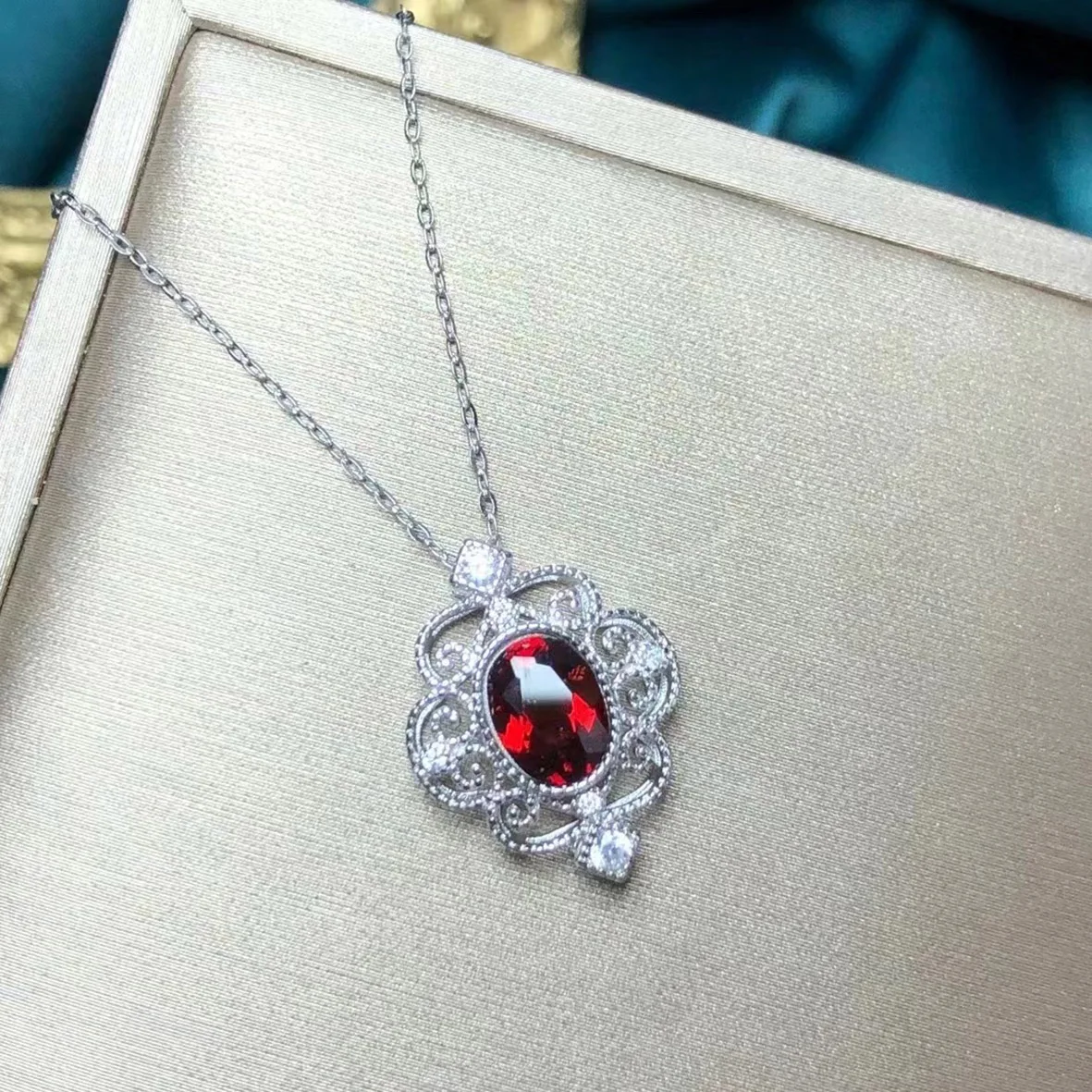 

925 Sterling Silver Dainty Floral Center Stone 6x8mm Garnet Pendant Necklace