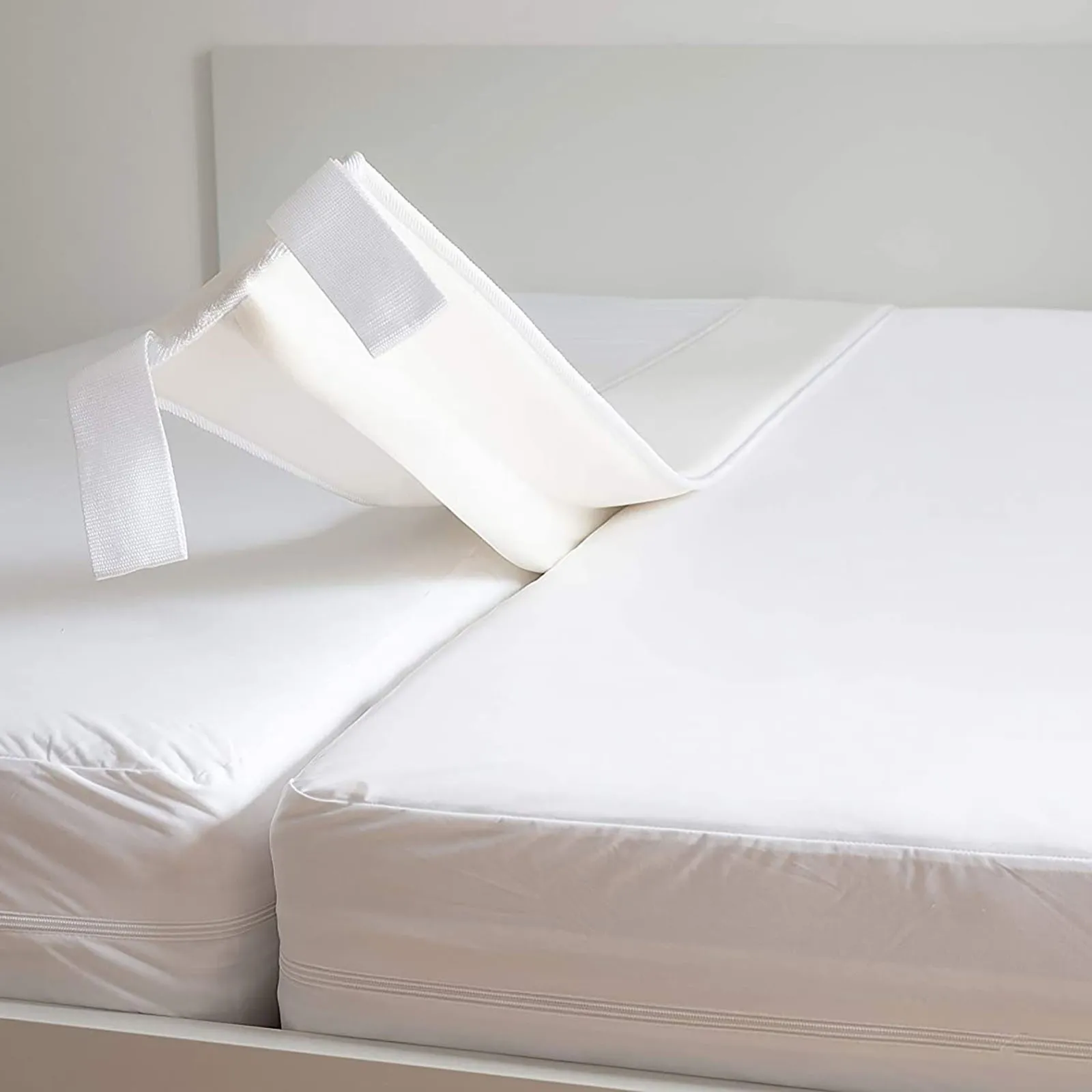 Bed Bridge Mattress Connector Twin To King Converter Kit Metal Bed Gap Filler Two Single Mattress Connector For Home Hotel