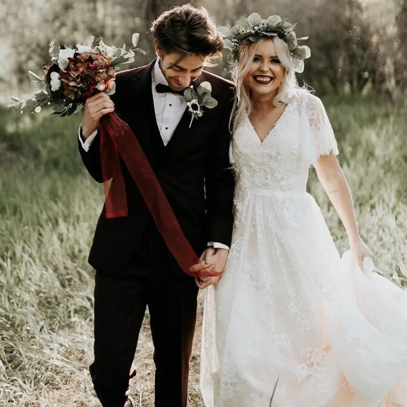 

JIERUIZE Modern Boho Wedding Dresses Short Sleeves V Neck A-Line Backless Bridal Gowns Summer Lace Bride Dresses robe de mariee