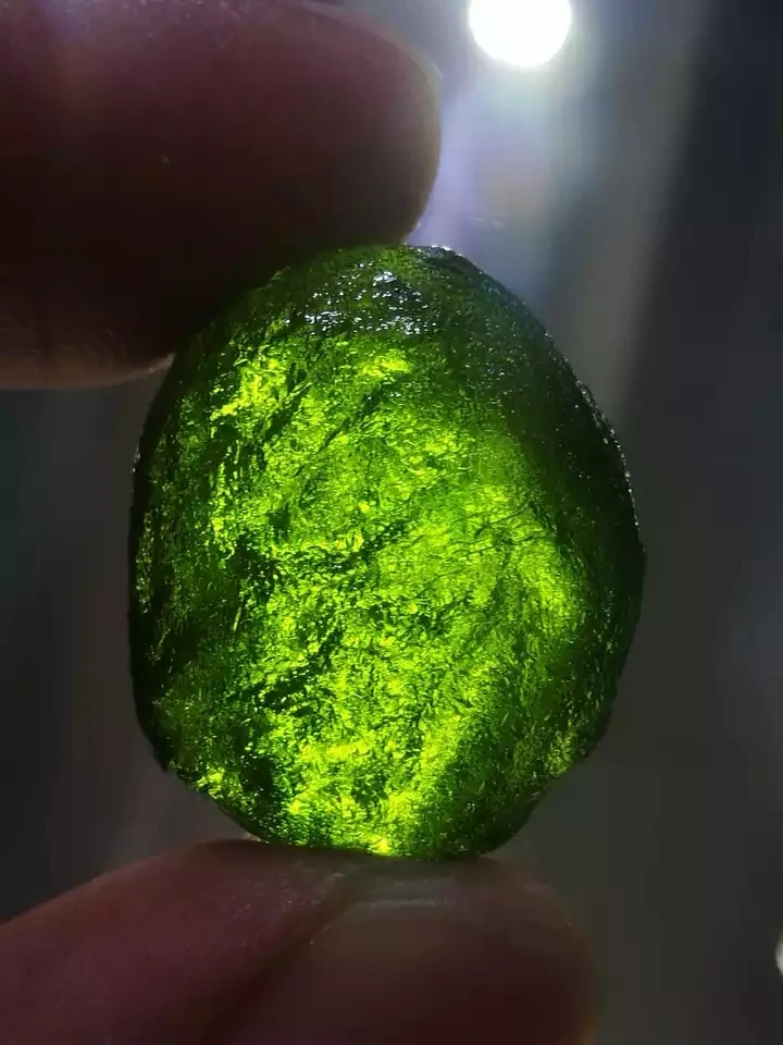 Najtaniej Gorąca sprzedaż A + + naturalne Moldavite zielone aerolity kryształowy kamienny wisiorek energia apotropaic4g 6g lot + darmowe liny unikalny naszyjnik