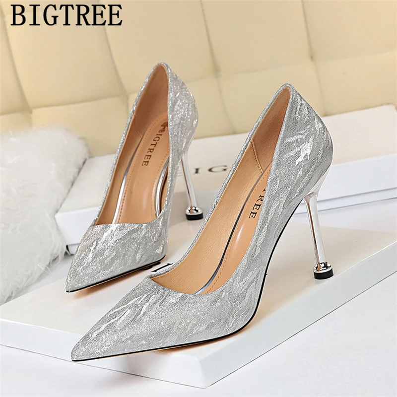 Женская Блестящая обувь с закрытой пяткой Bigtree женская элегантные пикантные