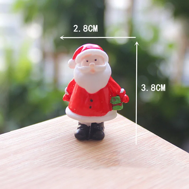 BAIUFOR Christmas Miniature Santa Claus Snowman Sled Reindeer Terrarium Figurines Fairy Garden Decor Snow Landscape Model - Цвет: Santa Claus 3