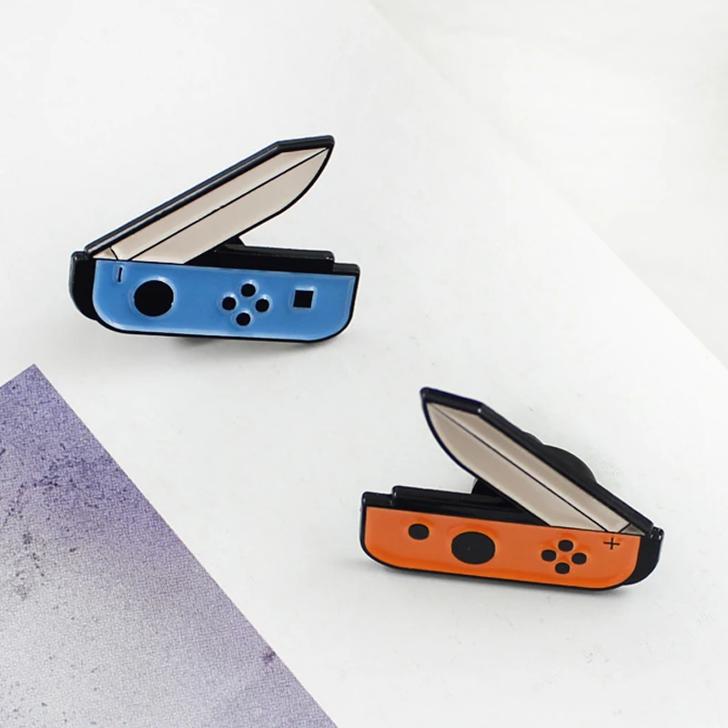 GDHY мультфильм нож-кинжал геймпад для игрового джойстика эмалевые броши, булавки, оранжевые, синие Ножи игровых консолей для Для женщин значки на кнопках