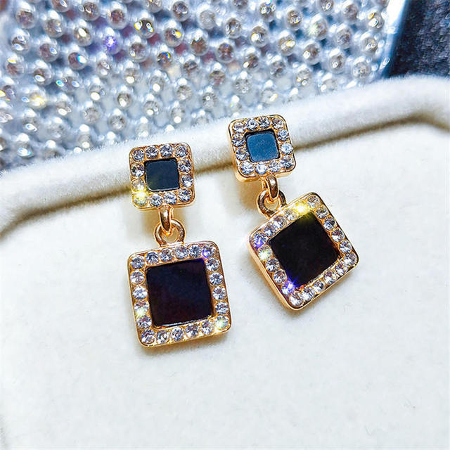 Statement Black Acrylic Drop Earrings for Women 2019 Fashion Jewelry Vintage Geometric Gold Asymmetric Earring
